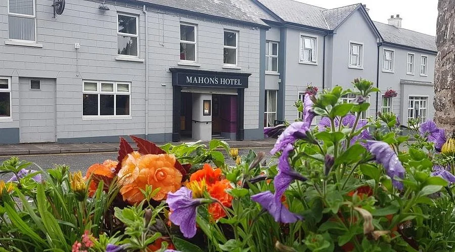 Mahons Hotel
